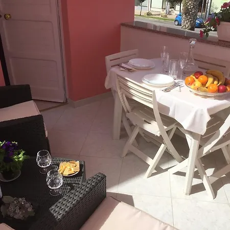 Bed & Breakfast L'aurora Viola Carbonia