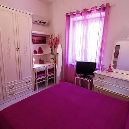 לינה וארוחת בוקר L'aurora Viola