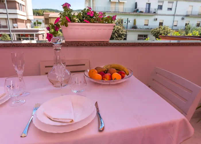 L'aurora Viola 4* Carbonia